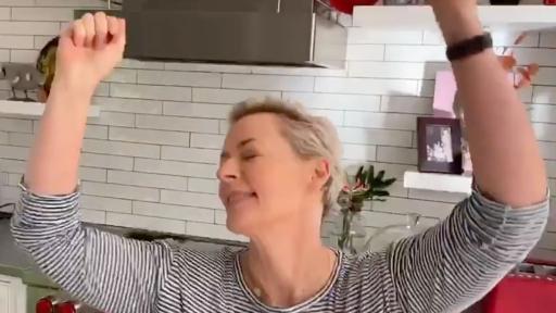 Amanda Keller Leads All-Star Aussie Lineup In Epic Rendition Of 'Love Is In The Air'