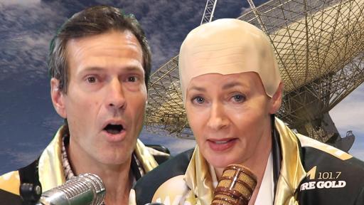 Jonesy & Amanda Travel To 'The Dish'