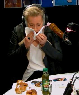 Amanda Keller Makes Us TikTok's Famous Hot Cross Bun LAMB BURGER!