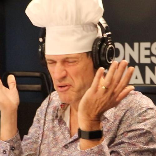 Amanda Keller Makes Us Avocado Milkshakes And Vegemite Pancakes