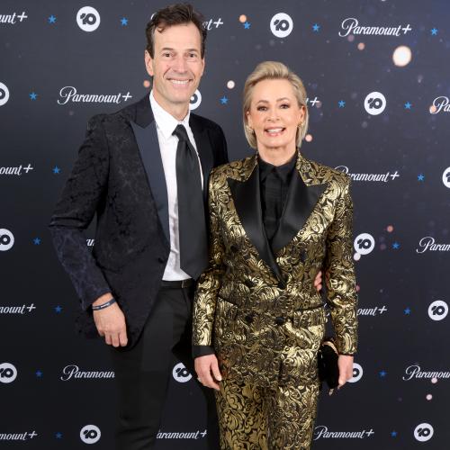 Jonesy & Amanda's Post-Logies Show LIVE From The Gold Coast