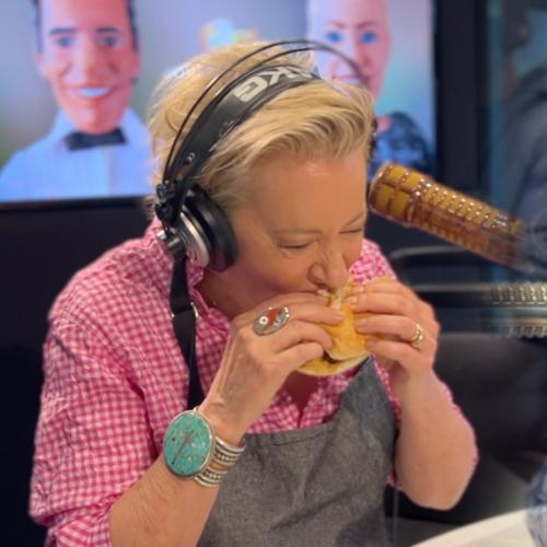 We Try The Controversial ELVIS BURGER!