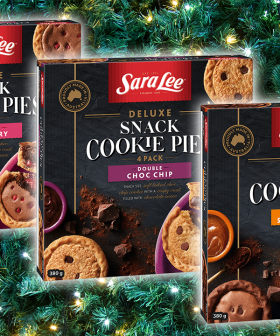 Celebrate Christmas With Sara Lee's Deluxe Snack Cookie Pies!