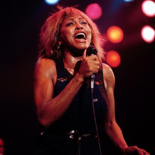 Jonesy & Amanda Pay Tribute To Tina Turner