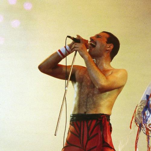 5 Best Live Queen Cover Songs That Will Go Down In History