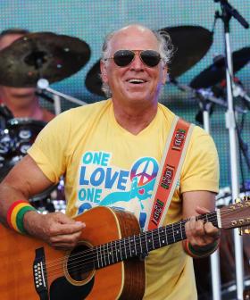 Jonesy & Amanda Pay Tribute To Jimmy Buffett