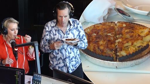 We Try Macaroni Apple Pie!